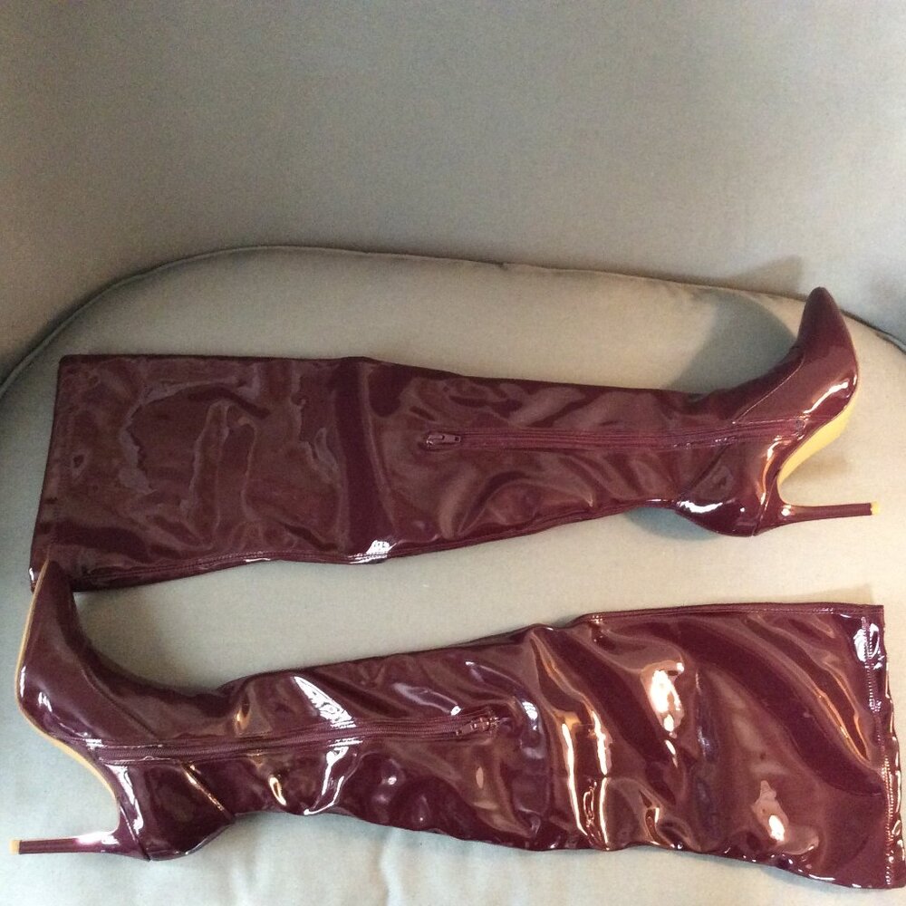 NWOT Gia Thigh High Patent Boot